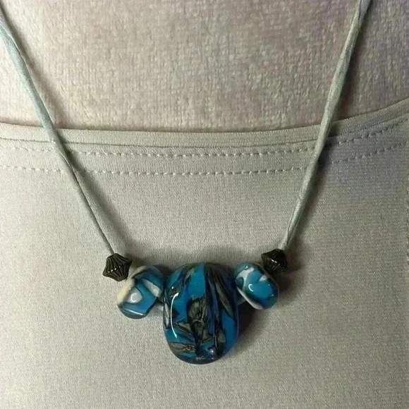 Blue Beaded String Necklace - Picture 3 of 8